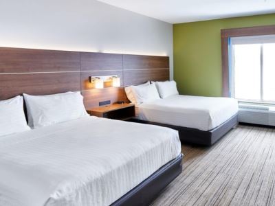 Hotel Express & Dieppe Airport By Ihg
